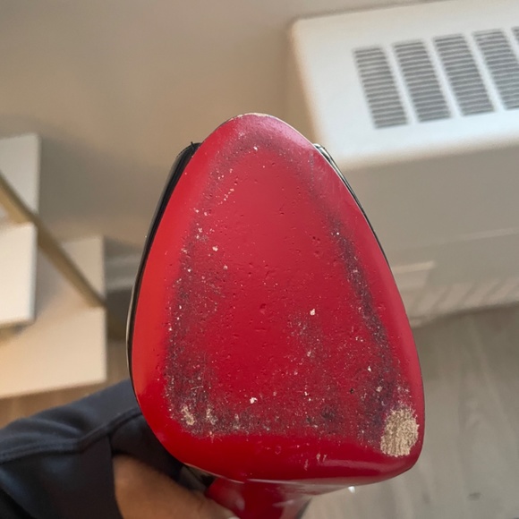 Patent Very Prive Louboutins - Picture 6 of 8
